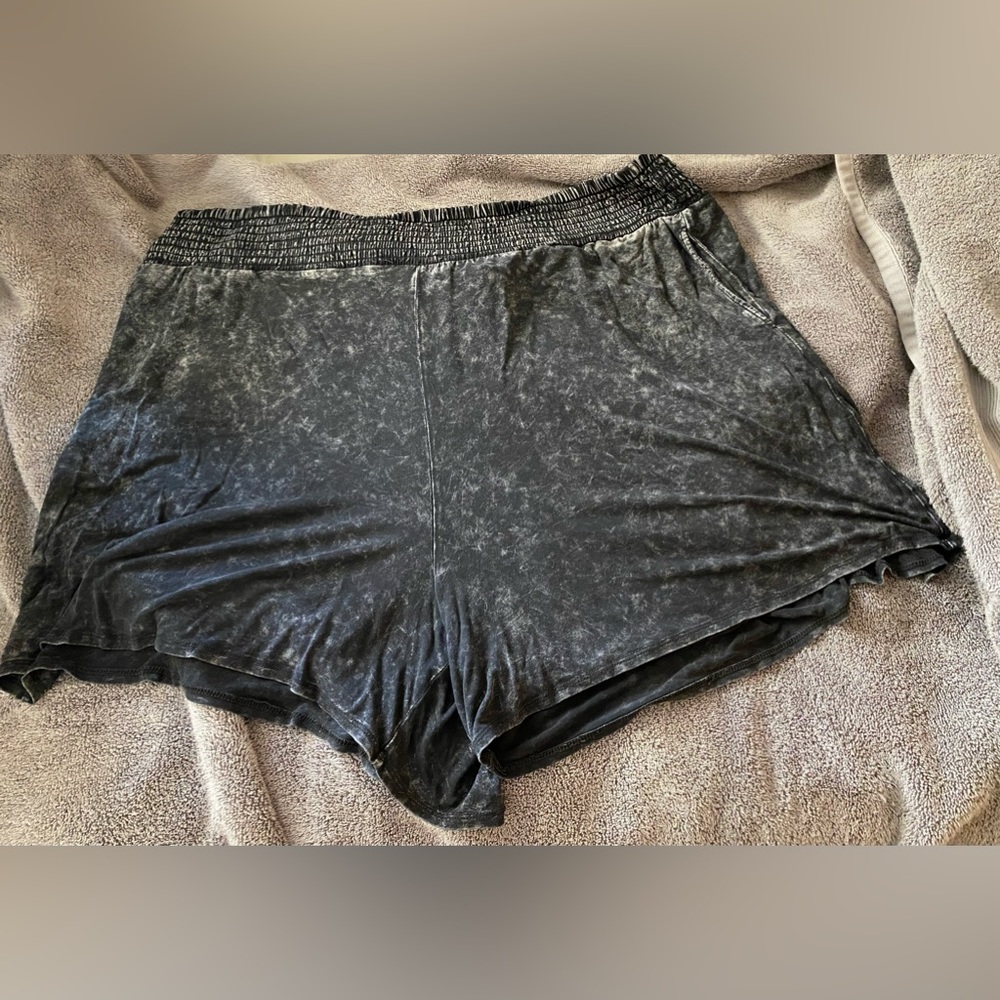 4x soft comfy Torrid shorts